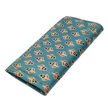 Random Design and Colour Silk Fabric Smart Clutch BagBest Amazon Deals